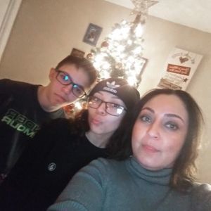 Meet your Posher, Vania